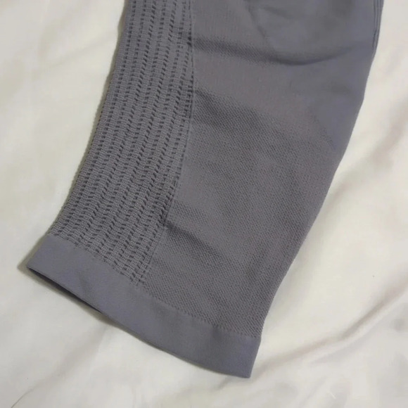 Lululemon Flow & Go Crop Leggings, Color Battleship Gray Size 4 - Picture 8 of 15